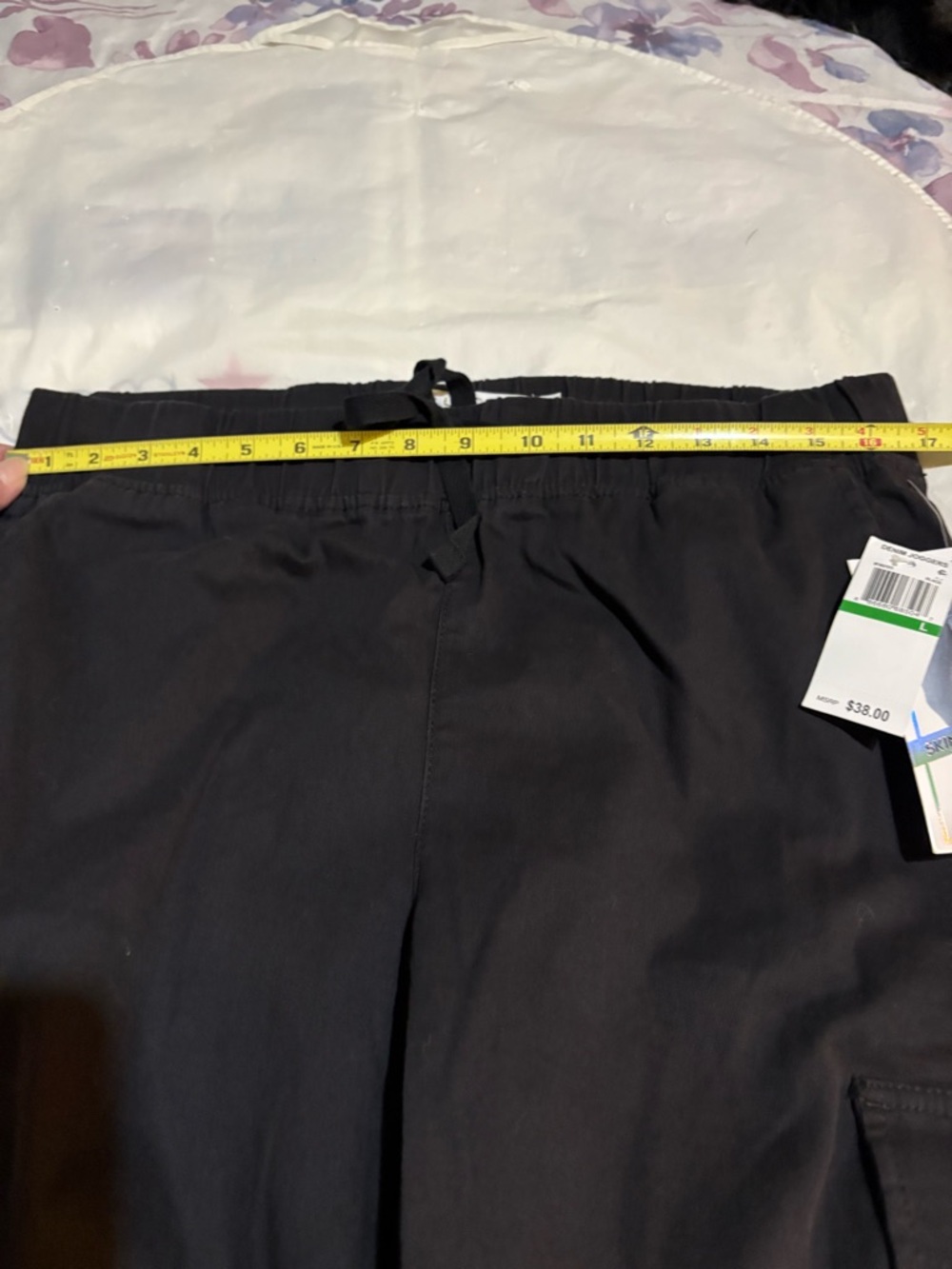 Tinseltown Black Cargo Jogger Pants - Picture 6 of 12